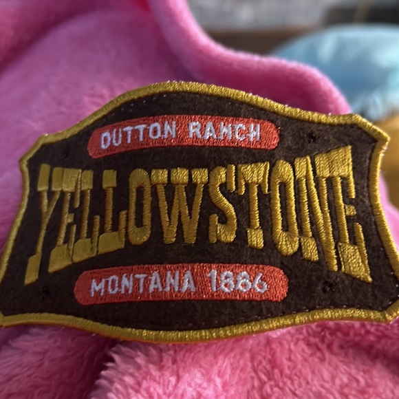 Yellow stone patch - Picture 2 of 3